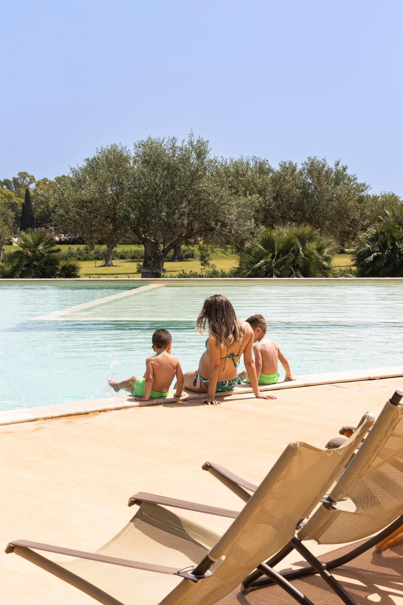 Agua Green Resort Reitani Εξωτερικό φωτογραφία